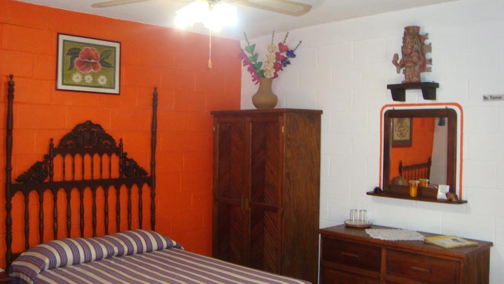 Quinta Erika Boutique Hotel By Rotamundos Coyuca de Benitez Rum bild
